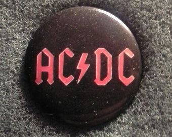 Ungetragener Vintage 80er Jahre AC/DC Button