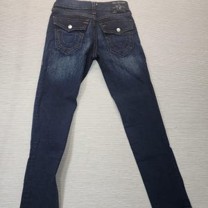Pantalones vaqueros True Religion GENO Relaxed Slim de lavado oscuro para hombre @25 Talla 30/31 imagen 12