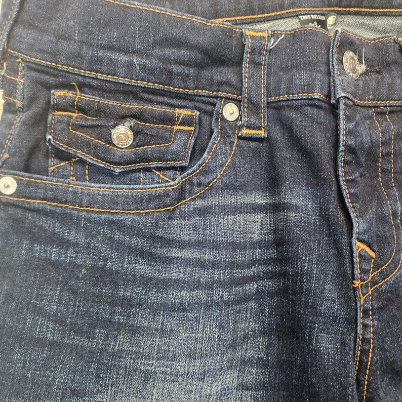 Pantalones vaqueros True Religion GENO Relaxed Slim de lavado oscuro para hombre @25 Talla 30/31 imagen 2