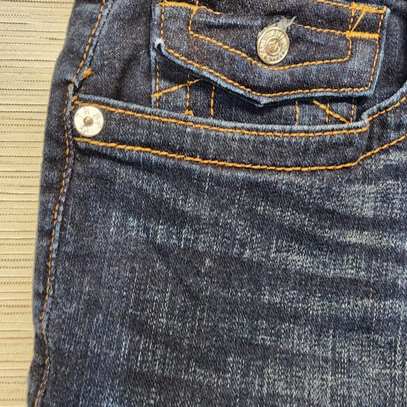 Pantalones vaqueros True Religion GENO Relaxed Slim de lavado oscuro para hombre @25 Talla 30/31 imagen 3