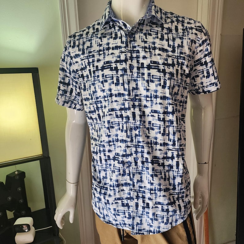 Mens Robert graham White Abstract Grid Print Short Sleeve Button Down Shirt L 27 image 2