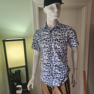 Mens Robert graham White Abstract Grid Print Short Sleeve Button Down Shirt L 27 image 7