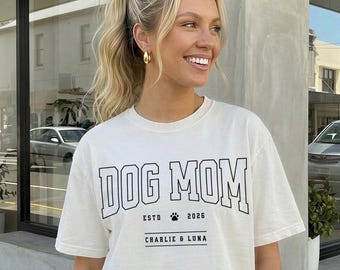 カスタムドッグママシャツ、名入れドッグネームTシャツ、ペットオーナーへのギフト