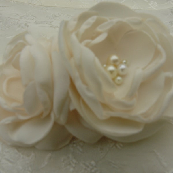 Ivory  Bridal Flower Brooch OR Hair Clip, Bridal Flower Hair Clip with Pearls Crystals Ivory, Hair Accessories