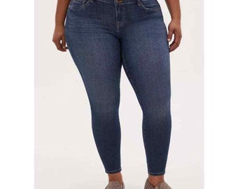 Torrid 26S Super Stretch Medium Wash Jeggings NWT