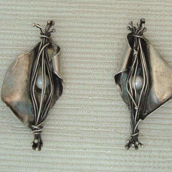 Vintage ARTISAN STERLING EARRINGS Modernist Signed V S