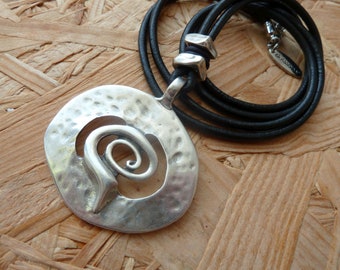 Kette Amulett Spirale Leder schwarz chrissona® design