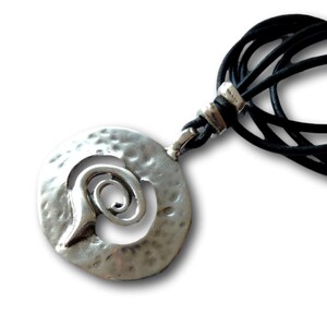 Kette Amulett Spirale Leder schwarz chrissona® design Bild 10