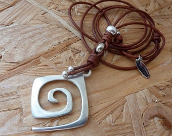 Kette mit Spirale Lederschmuck chrissona® design