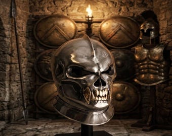 "Handgefertigter Stahl Skull Helm - polierte Mittelalter-Ritterrüstung für Cosplay, LARP und historisches Reenactment"
