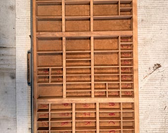 Caja tipográfica antigua para cajón de imprenta n.° 18