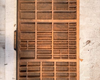 Caja tipográfica antigua para cajón de imprenta n.° 43