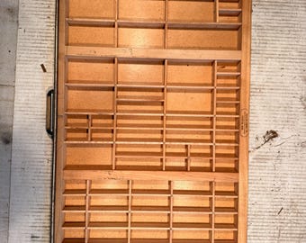 Caja tipográfica antigua para cajón de imprenta n.° 7