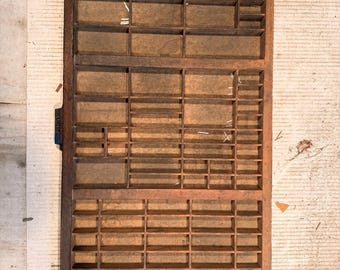 Caja tipográfica antigua para cajón de imprenta n.° 49