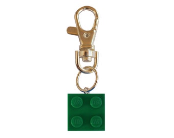 Dark Green LEGO® brick 2x2 on a Silver/Gold keyring (keychain) - Gift for LEGO® fan - Gift for geek - Back to school Gift - Gift for teacher