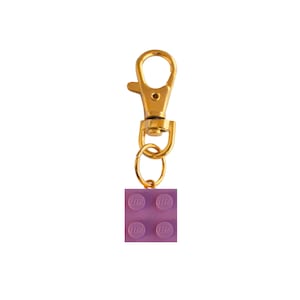 Brique LEGO® 2x2 rose clair sur un porte-clé plaqué argent/or - Cadeau pour fan de LEGO® - Cadeau pour geek - Cadeau de rentrée des classes