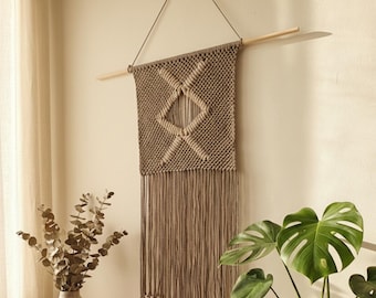 Tripillian Symbol Makramee Wandbehang