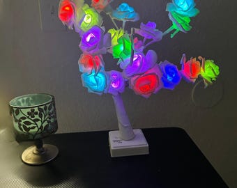 Rosas de 16 colores, luz nocturna con mando a distancia.