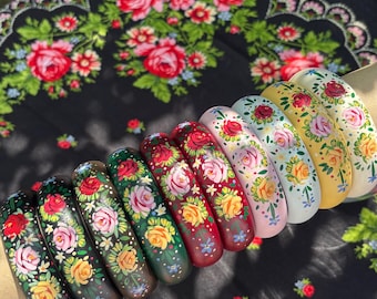 Pulsera rígida de madera pintada a mano / Diseño floral de rosas de arte popular, joyería estilo cottagecore