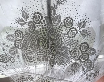 Weißstickerei-Kleidärmel, bestickter Musselin um 1830 Austen-Ära Handarbeit Nähprojekte frühes 19