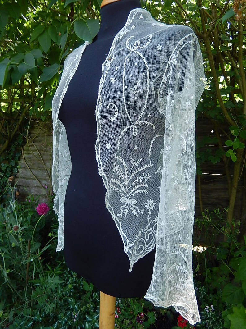 Antique applique lace jacket shrug bridal Victorian hand lace wedding 1800/'s floral sprays and sprigs