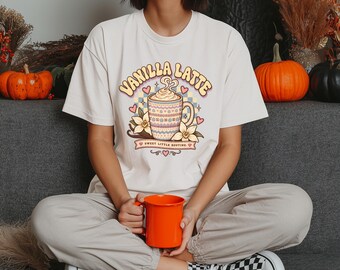 バニララテシャツ、レトロコーヒーグラフィックTシャツ、居心地の良いスイートルーティントップ