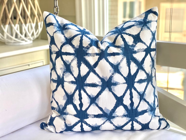 Blue and white pillow cover. 20 x 20 inch, graphic patterned blue and white pillow cover. image 1