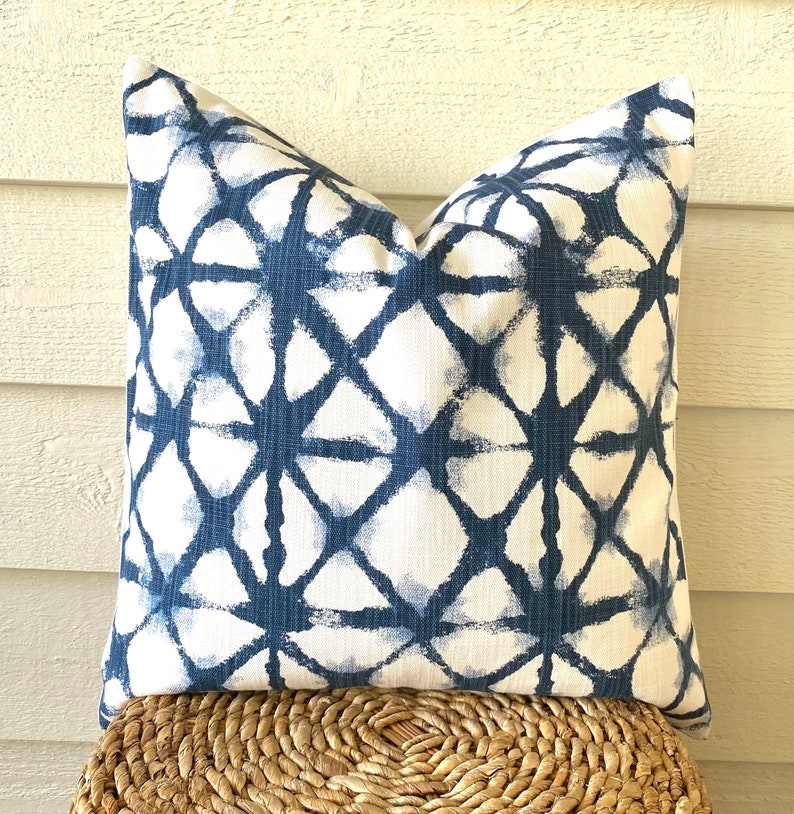 Blue and white pillow cover. 20 x 20 inch, graphic patterned blue and white pillow cover. image 2