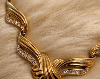 Avon 1993 "Undeniable" Bib Necklace, VTG 90's Costume Jewelry
