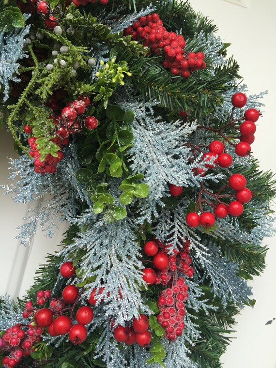 Artificial Red Berry Garland, Holiday Garland for Front Door