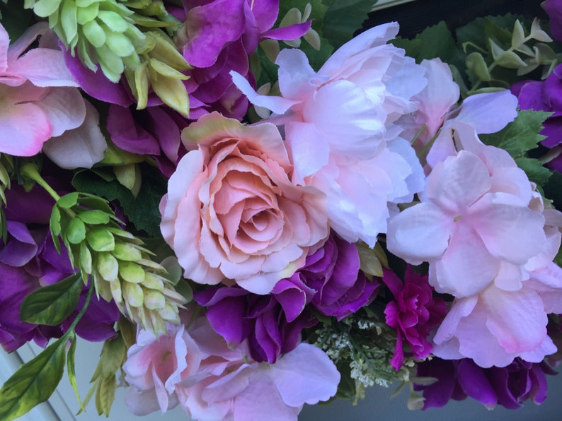 Pink Hydrangea /& Roses with orchid Daisies