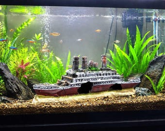 Aquarium-Dekoration, Schiffswrack-Ornament aus Kunstharz mit hohlen Versteckmöglichkeiten