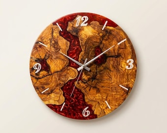 Wanduhr aus Olivenholz, rotes Epoxidharz, handgefertigte Naturholzdekoration