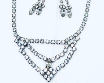 Destash Vintage Rhinestone Necklace and Earrings Set