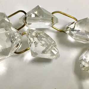 Destash Vintage Chandelier Crystals - 18 crystals image 5