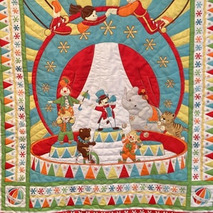 Circus quilt- baby quilt or toddler gift  - circus nursery décor - 34" by 40"