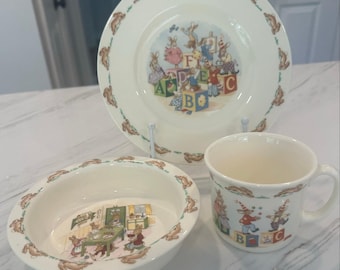 Servizio da tavola per bambini Royal Doulton Bunnykins: piatto, ciotola, tazza, coniglietto ABC