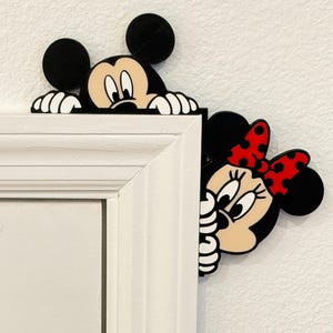 Mickey & Minnie Mouse Door Corner Decor | Peeking Disney Inspired Door Frame Topper | 3D Printed Wall Decor | Nursery, Kids Room Disney
