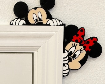 Musse och Mimmi Pigg dörrhörndekor | Dörrkarmstoppare inspirerad av Peeking Disney | 3D-tryckt väggdekor | Barnrum, barnrum Disney