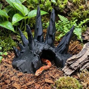 Cairn Cave Hideout | 3D Printed Reptile Terrarium Decor | Stacked Stone Shelter | Gothic Rock Pile | Eco‑Friendly PLA | Snake & Gecko Den