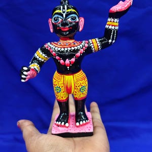 6-calowy mosiądz Shrinathji Idol ręcznie malowany, Shrinath Ji Krishna Murti, ręcznie robiona statua hinduskiego bóstwa, wystrój Pooja Mandir, prezent Vrindavan