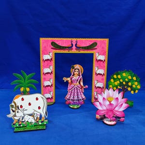 Radha Rani Vrindavan Jhanki MDF-set, Krishna Mandir-dekoration, Cow Lotus Banana Tree Decor, Janmashtami Radhashtami Pooja-dekor