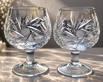 Juego de 2 copas de licor vintage / Vasos de chupito de cristal tallados a mano / Copas pequeñas para brandy / Artículos de bar retro