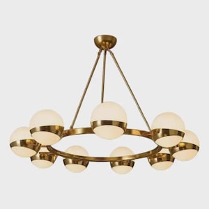 Lampadario ad anello grande in stile Mid-Century Modern con globo in vetro satinato - Plafoniera