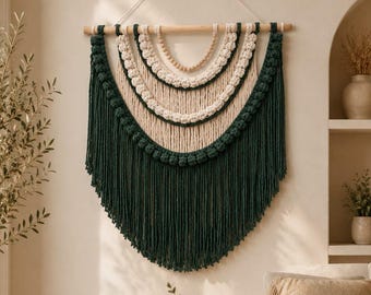 Wandbehang im Boho-Stil in Waldgrün, Makramee-Wandteppich mit mehrlagigem Bogen, Dekoration aus Baumwollseil