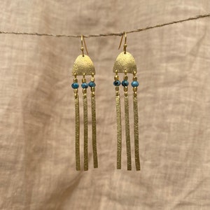 SINUM Dangling Brass Earrings image 3