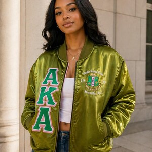 Chaqueta Alpha Kappa Alpha, chaqueta con letras griegas, chaqueta de hermandad, chaqueta de fraternidad, chaqueta bordada personalizada, chaqueta de línea