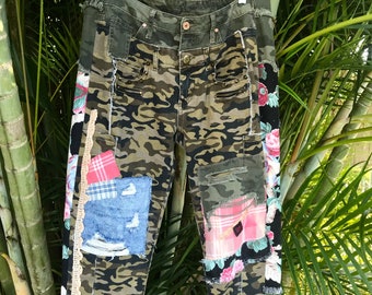 Capri baggy camouflage M/L, pantalon grunge, pantalon recyclé, pantalon oversize, vêtements recyclés pour femme