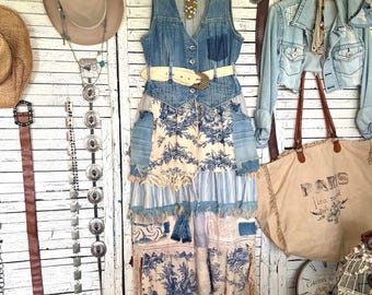 Chaleco largo de mezclilla reciclada, talla M/L, patchwork con volantes, estilo bohemio.
