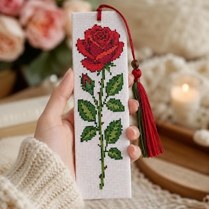 Marcapáginas de rosa con patrón de punto de cruz en PDF, marcapáginas con una sola rosa roja, gráfico de bordado floral romántico, descarga instantánea.